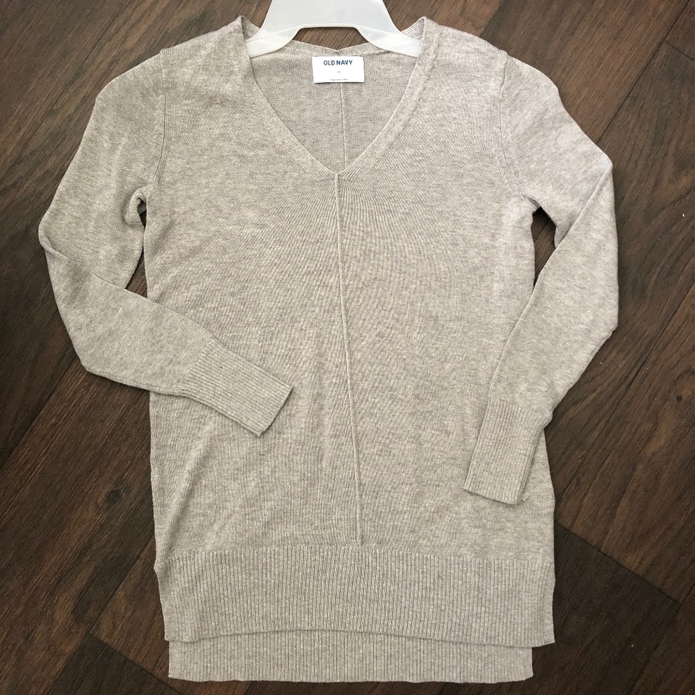 Old Navy - Women's Gray  Long Sleeve Viscose Acrylic V Neck Sweater XS